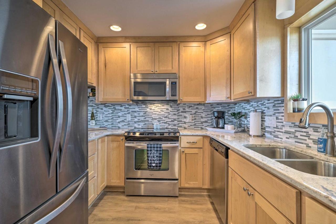 Beachfront Condo With Unobstructed Ocean Views! Oak Island Bagian luar foto